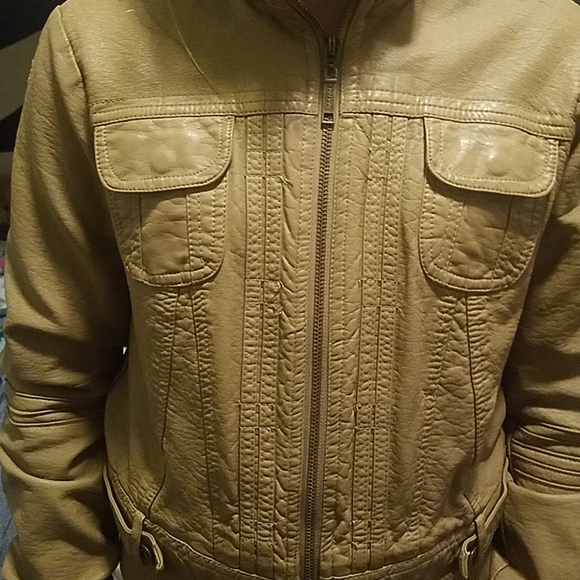 Jacket - Picture 4 of 4
